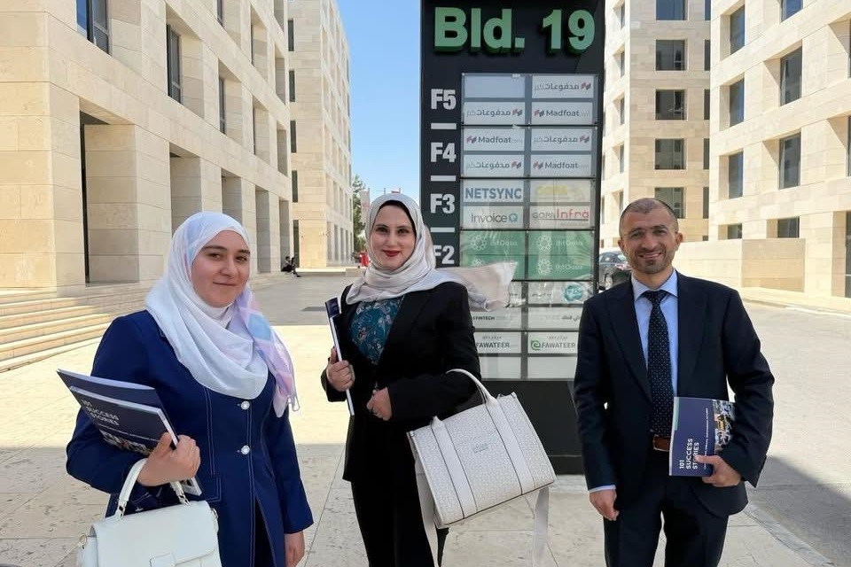 Hijjawi Faculty Explores Training Partnership with MadfooatCom